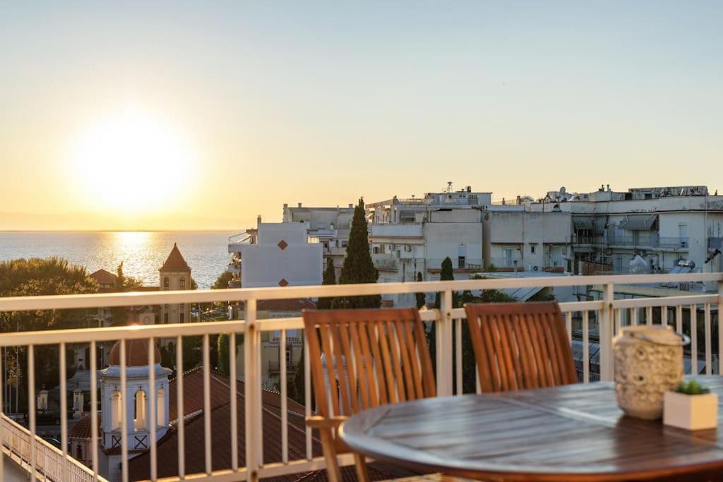 Sea View Sunset Penthouse Apartment Солун Екстериор снимка